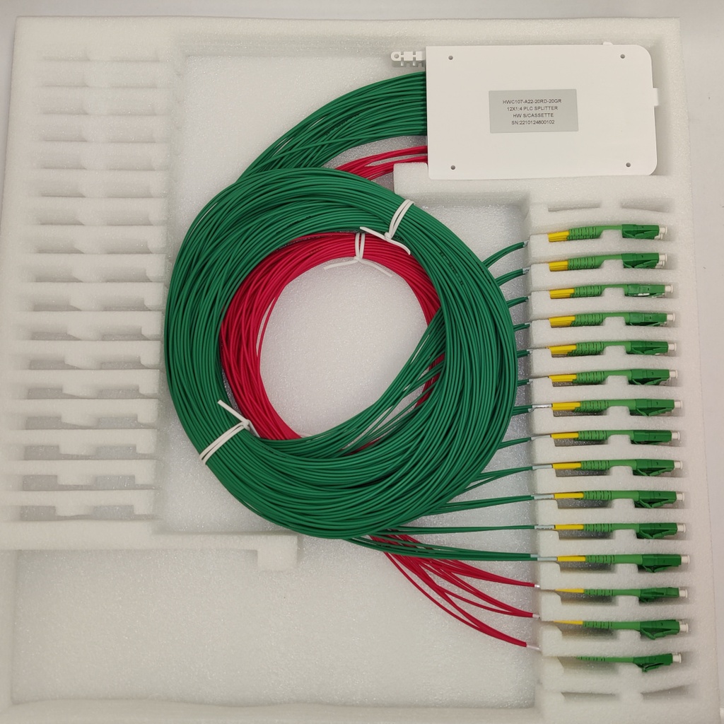 WBT Splitter Cassette 12x1*4, 2m RED LC/APC in, 2m GREEN LC/APC out